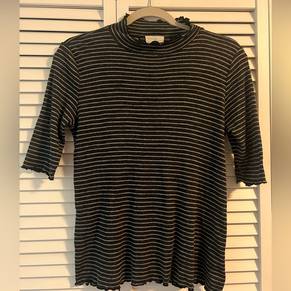 T.La short sleeve top Grey pin stripes. Size L